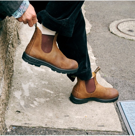 Comprar Botas cortas estilo Chelsea de cuero marrón Blundstone