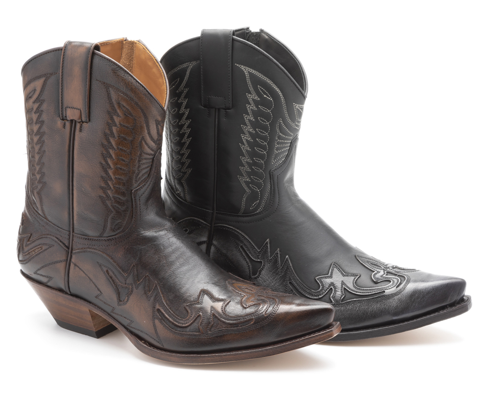 Botines cowboy versus botas cowboy: ¿qué elegir? - Corbeto's Boots Blog