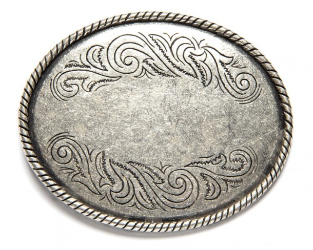 Antique silver oval belt buckle with engraved filigrees