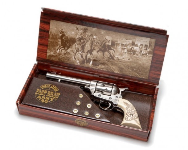 Réplica revólver Colt 45 Kolser coleccionismo con serpiente grabada en empuñadura