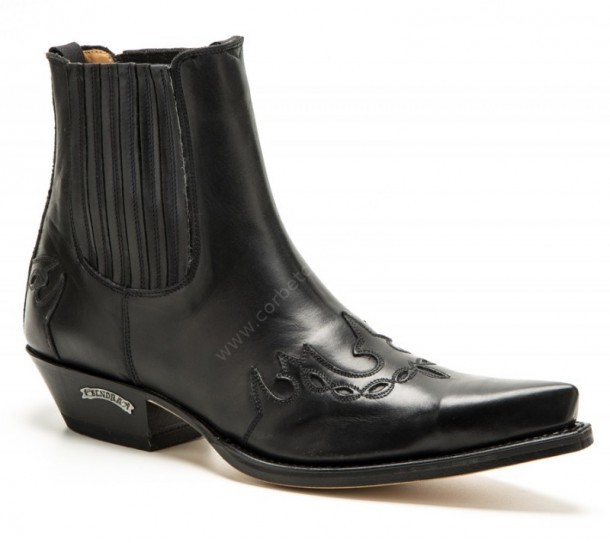 12825 Cuervo Snowbut Negro | Buy at our specialized western online shop these Sendra ankle boots for men in a double black leather combination.