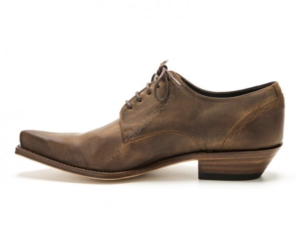 12921 Mezcal Floter Ours | Compra ya en nuestra tienda online estos zapatos cowboy Sendra para hombre hechos en cuero vacuno marrón engrasado.