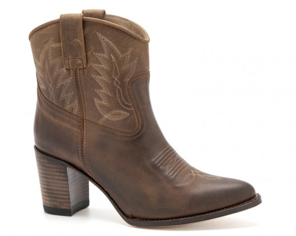 Wear these spectacular ladies high heel cowboy boots from Sendra 
