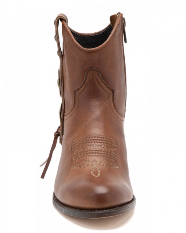 Sendra women rounded toe cognac brown leather boots with western conchos