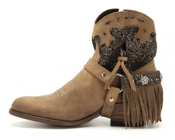 Sendra fashion soft suede leg ankle boots with matching straps & back fringes