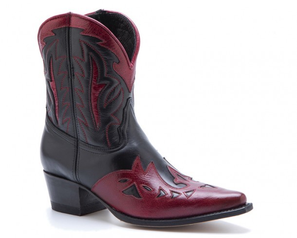 Ladies Sendra western fashion short leg boots made with ruby red and shiny black leather