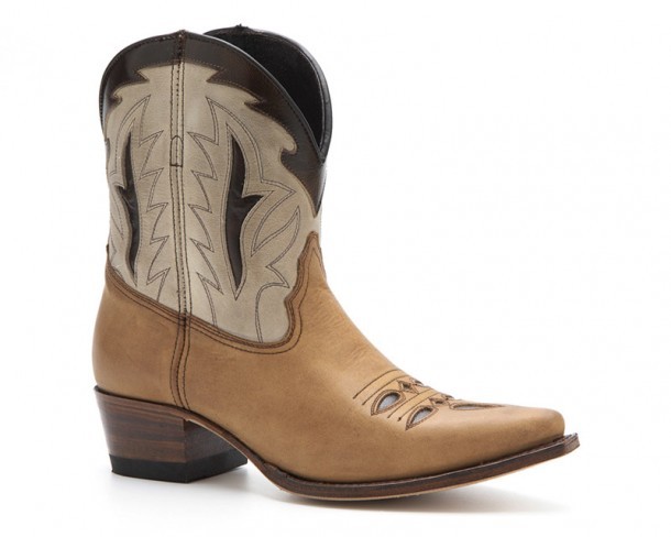 Mexican style mid calf ladies Sendra tanned light brown western boots