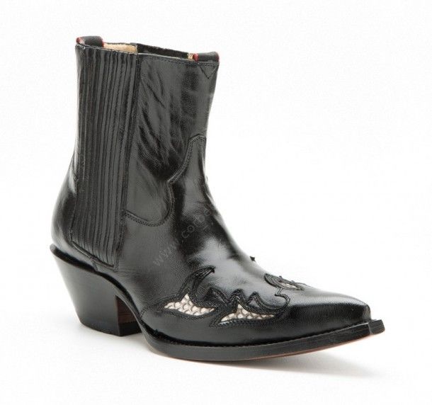218 Margot Noir | Go West womens black leather ankle cowboy boots