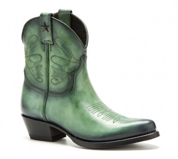Low calf women green leather Mayura cowboy boots