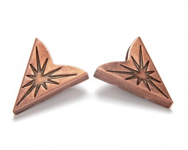 Copper tone metal collar tips with Native American engraving