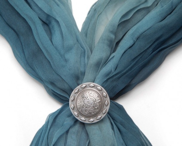 Rounded western style engraved unisex scarf slide