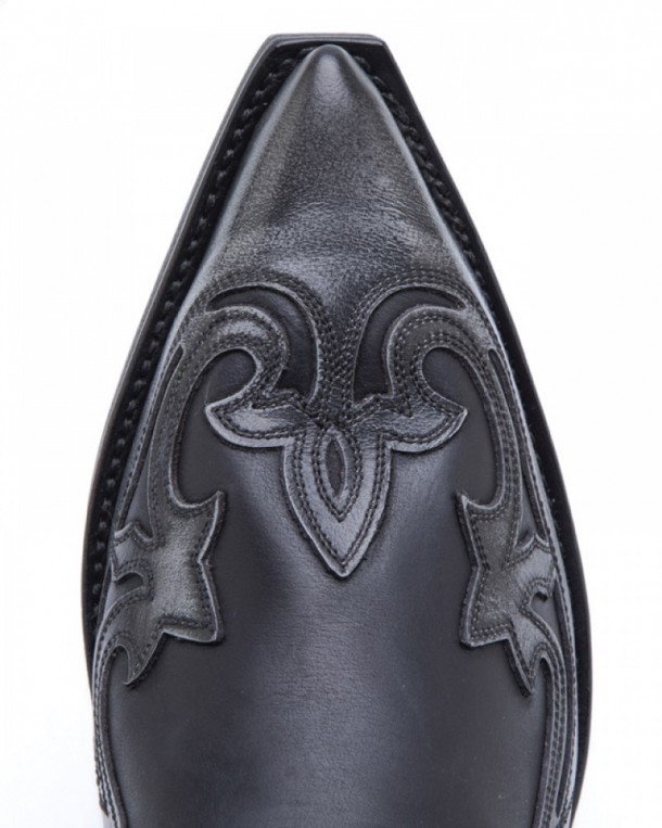 Mens Sendra exclusive edition western boots made with black tanned and vintage shiny grey leather