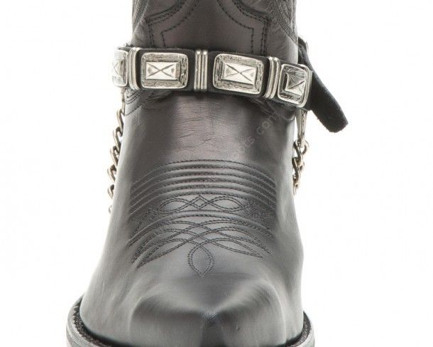 Sendra black leather cowboy straps with rectangular distressed concho