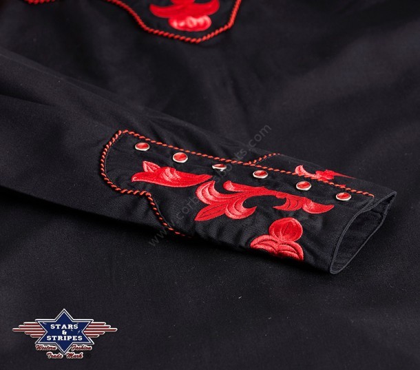 Buy your new cowgirl shirt with spectacular embroideries on the cuffs