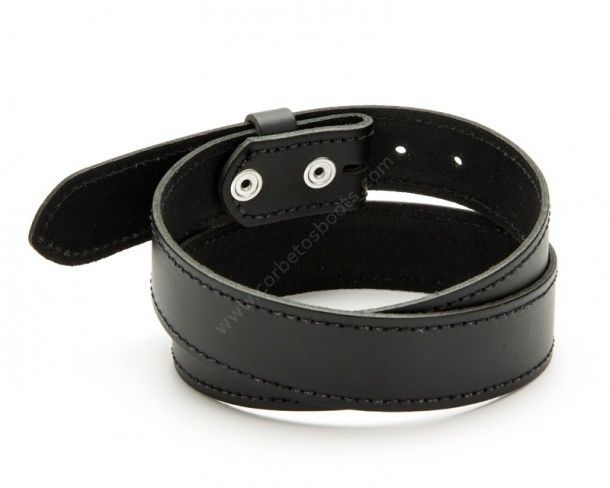 Black plain leather belt without buckle
