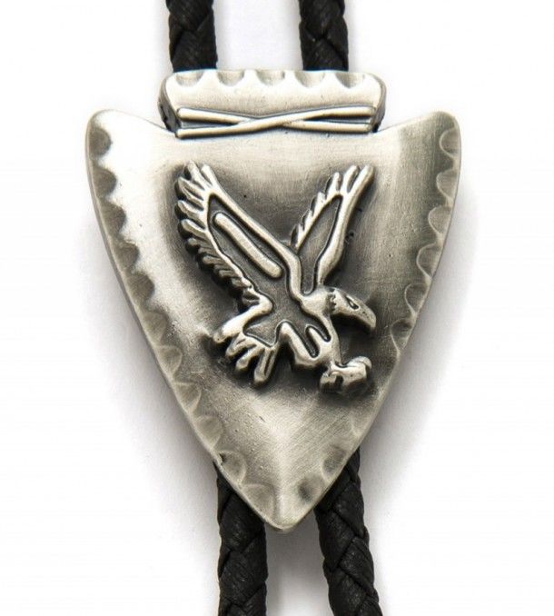 Pewter arrowhead shape bolo tie with eagle in relief