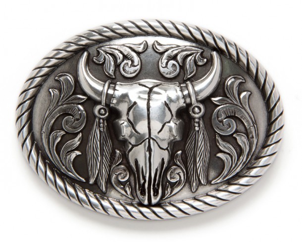 Buy this Nocona cow skull longhorn western belt buckle with feathers motifs and a background floral scroll at our specialized cowboy online store.