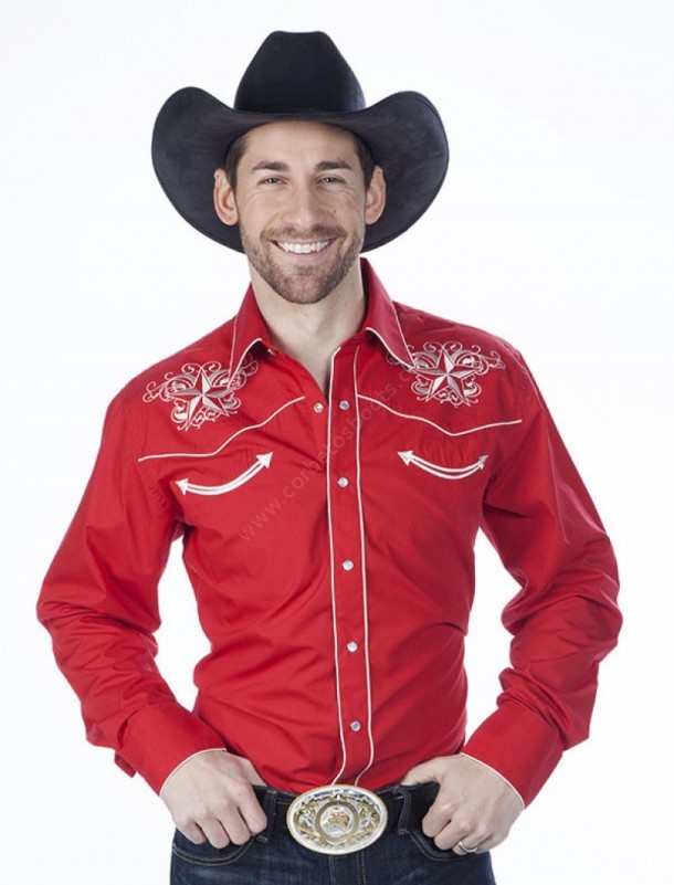 Compra en nuestra tienda web online esta camisa roja de estilo cowboy / rockabilly para hombre con bordados blancos en forma de estrella.