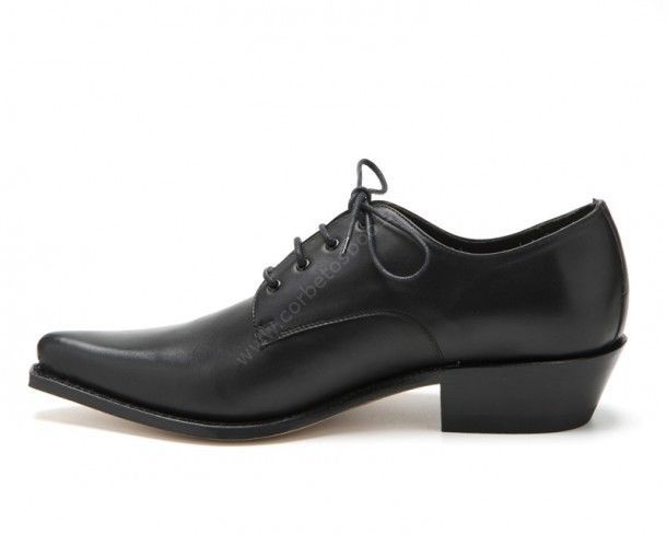 5717 Mezcal Sedalin Negro | Wear a pair of elegant Sendra black fine toe cowboy shoes for men
