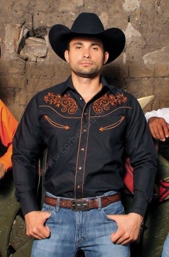 Pensada para grupos musicales o exhibiciones de baile: compra esta camisa country para hombre Ranger