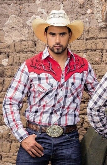 Si practicas la monta western o te encantan los caballos, compra esta camisa a cuadros Ranger