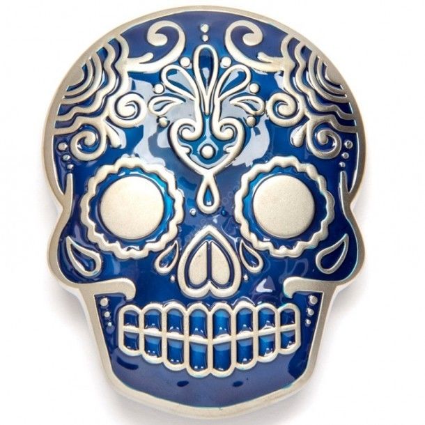 Ahora puedes comprar en nuestra tienda online rockera esta hebilla esmaltada azul de estilo rockabilly / psychobilly en forma de calavera mexicana.