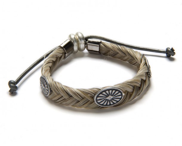 White colour braided horse hair bracelet with classic western oval conchos