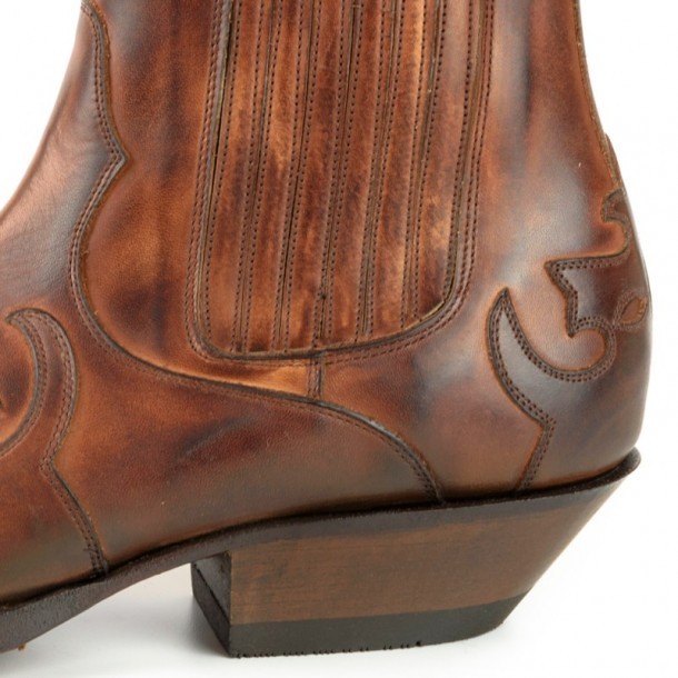 Cognac brown leather low-heeled mens cowboy style ankle boots