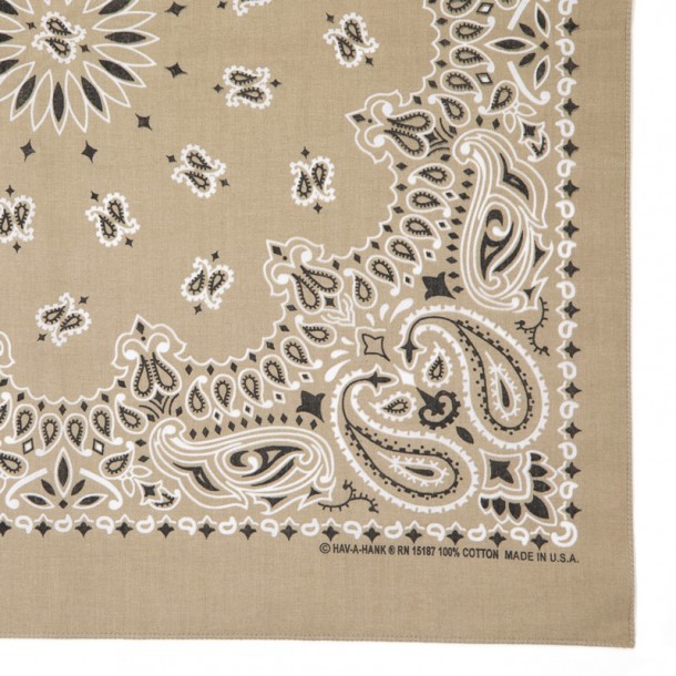 Buy your new beige bandana with paisley western print for sale at Corbeto