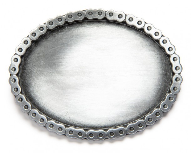 Plain matt silver belt buckle with motorbike chain edge