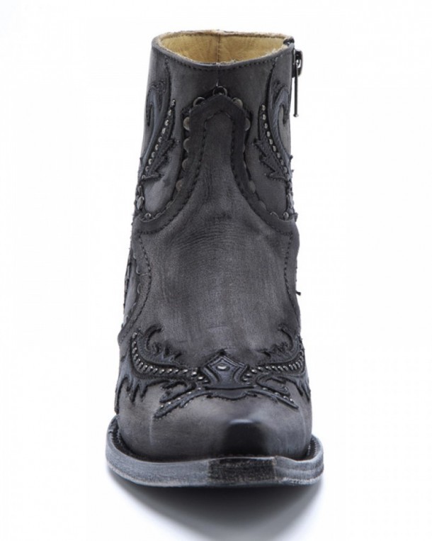 Mexican style Corral Boots ladies distressed grey leather short cowboy ankle boots