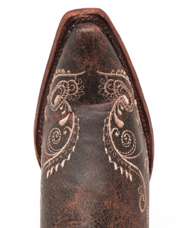 L-5001 Distressed Brown Bone Dragonfly | Buy at our online shop these brown leather Circle G cowgirl boots with an elaborated dragonfly stitching.