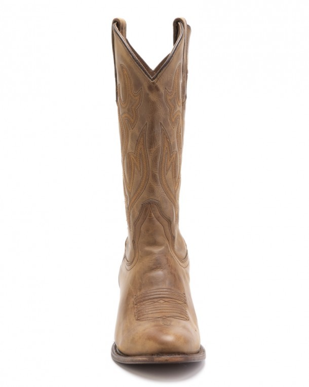 Brown roper boots