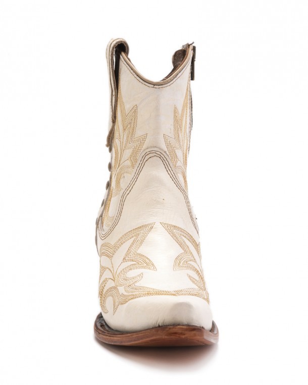 White dress cowgirl boots