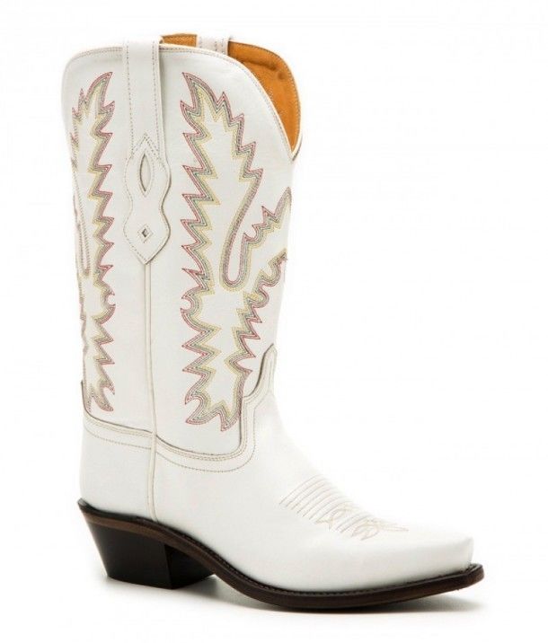 Ladies Old West fashion white leather boots, great for country dancing or to wear them daily
