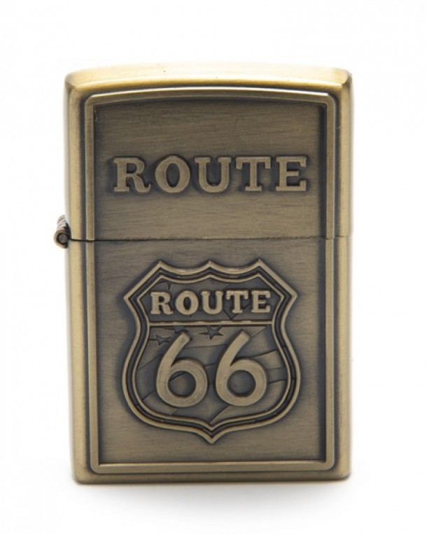 Encendedor metálico vintage con tapa logo grabado Ruta 66